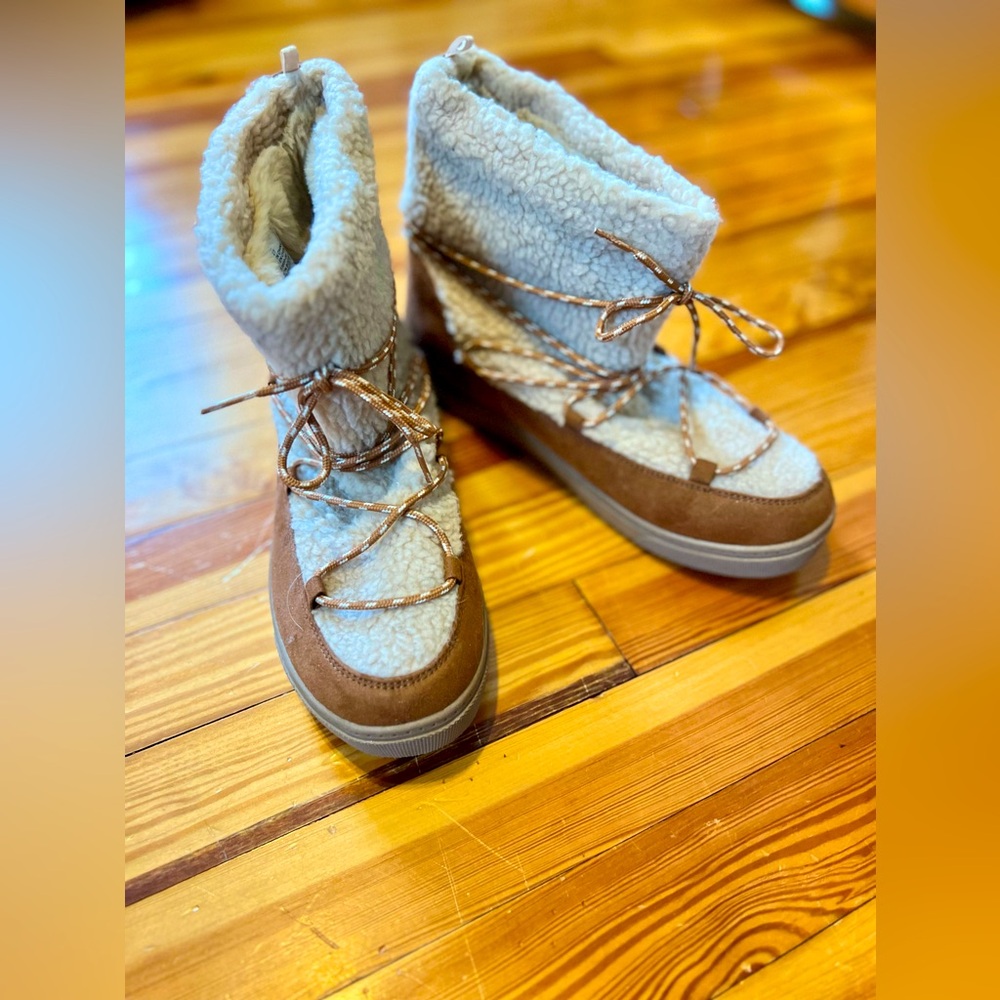 Winter boots